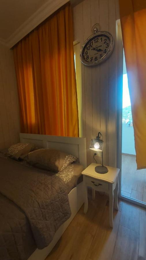 Жемчужина У Моря Batumi Exterior foto
